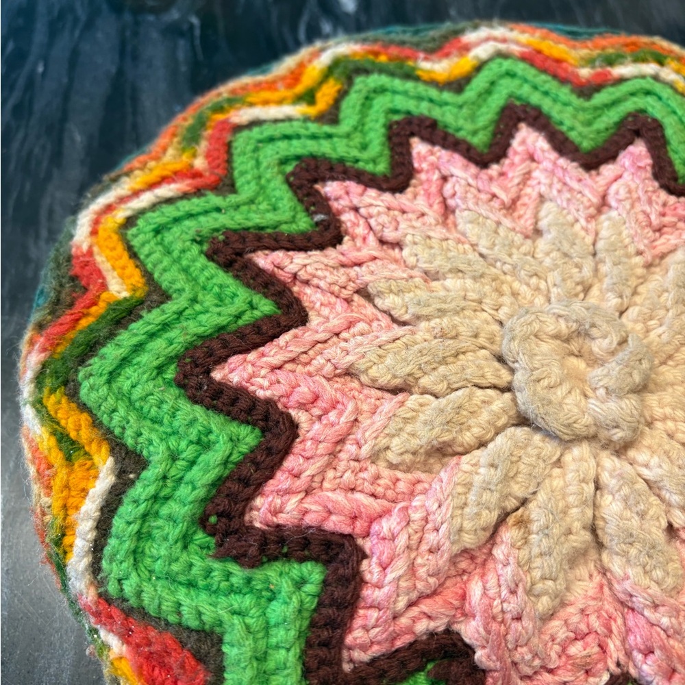 Vintage * Rainbow Handmade Crochet Floral Cushion Pillow GUC Retro Bohemian BOHO - Picture 4 of 5